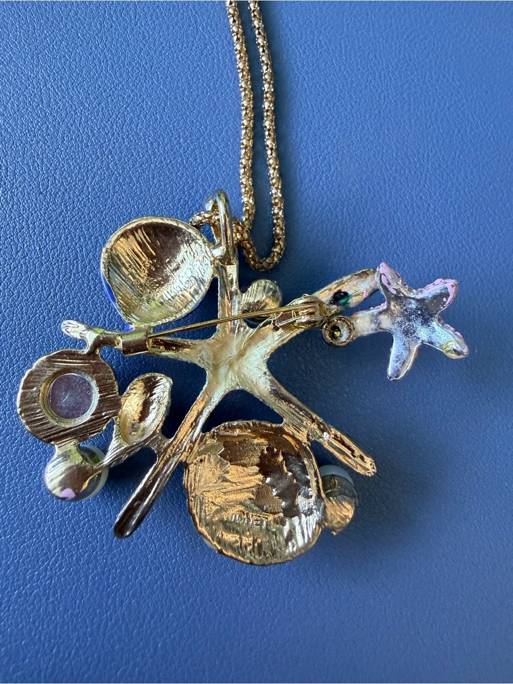 Betsey Johnson Beach Sea Life Charm Necklace Starfish Shell Pearl Gold Tone - Picture 7 of 8